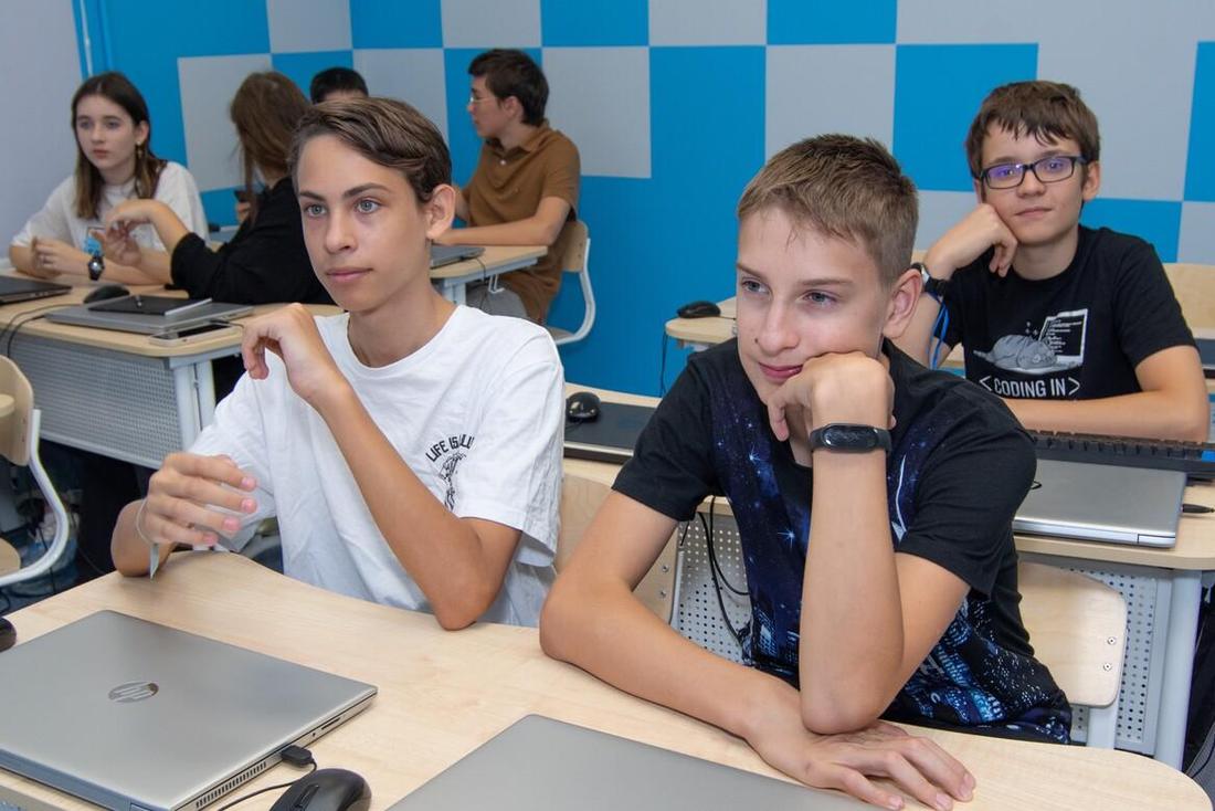 Поэтический конкурс открыл номинацию для подростков 14–17 лет